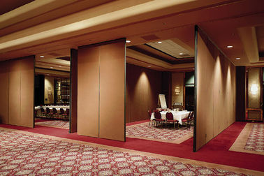 6m ύψους υφάσματος Soundproof διαιρέτες δωματίων τοίχων ακουστικοί για την αίθουσα συνεδριάσεων