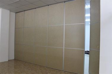 Υγιής τοίχος χωρισμάτων απόδειξης γραφείων, επιφάνεια μελαμινών που γλιστρά διπλώνοντας τους ακουστικούς διαιρέτες δωματίων