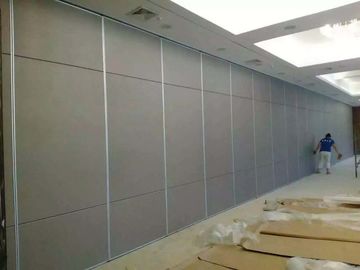 Αλουμινίου πλαισίων τοπ κρεμώντας κυλίνδρων γλιστρώντας τοίχοι χωρισμάτων διαδρομής ακουστικοί για τη αίθουσα συνδιαλέξεων