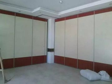 Εμπορικά συρόμενη πόρτα αλουμινίου/γραφείο που διπλώνει το πολυ χρώμα τοίχων χωρισμάτων