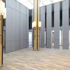 Πάτωμα εύκαμπτο ξύλινο γραφείο διαιρετών ανώτατων στο ακουστικό δωματίων που διπλώνει τον τοίχο χωρισμάτων