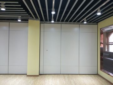 Ακουστικοί διαιρέτες δωματίων επιφάνειας καθρεφτών που διπλώνουν το χώρισμα απόδειξης πυρκαγιάς χωρισμάτων τοίχων για το τμήμα δωματίων