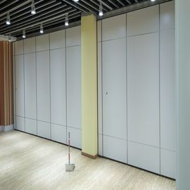 Άσπρος ξύλινος ακουστικός τοίχος χωρισμάτων για τη αίθουσα συνδιαλέξεων/τους υγιείς διαιρέτες τοίχων απόδειξης κινητούς