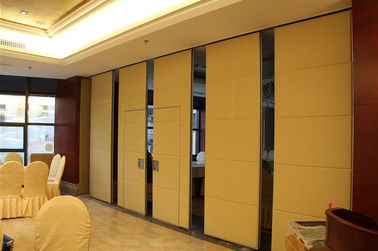 Soundproof ξύλινοι κινητοί τοίχοι χωρισμάτων για τη αίθουσα συνδιαλέξεων, πάχος επιτροπής 85 χιλ.