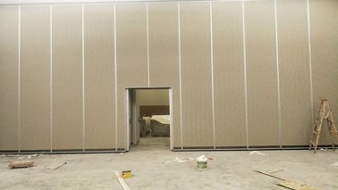 Ξύλινοι επιτροπής τοίχοι χωρισμάτων πορτών λειτουργικοί γλιστρώντας για τα εμπορικά έπιπλα εστιατορίων