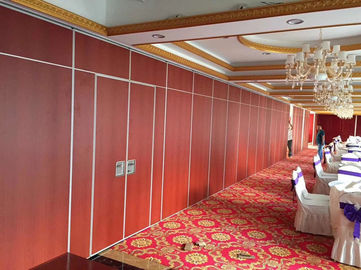 Mdf επιφάνειας υφάσματος ακουστικές ξύλινες διπλώνοντας επιτροπές τοίχων χωρισμάτων πινάκων για το γραφείο