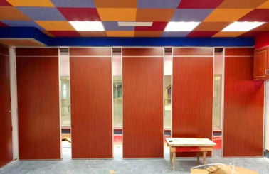 Πολυ - δωμάτιο λειτουργίας που διπλώνει το προσαρμοσμένο χρώμα τοίχων χωρισμάτων ολίσθησης
