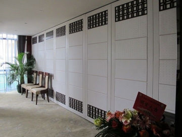 Collapsable που διπλώνει τους κινητούς τοίχους χωρισμάτων εκσυγχρονισμένο ύφος διακοσμήσεων λειτουργίας στο δωμάτιο
