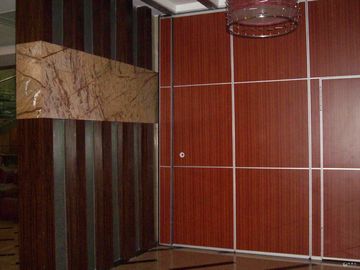 Ξύλινες διπλώνοντας πόρτες χωρισμάτων ακουστικών γραφείων χρώματος συνήθειας τοίχων χωρισμάτων/συρόμενων πορτών