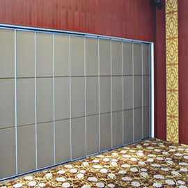 Διακόσμηση που διπλώνει τους κινητούς τοίχους χωρισμάτων πορτών για την αίθουσα συνεδριάσεων και την εκκλησία