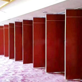Πίνακας μελαμινών που διπλώνει τους τοίχους χωρισμάτων για το πέντε αστέρων ξενοδοχείο/τους Soundproof γλιστρώντας διαιρέτες δωματίων
