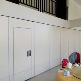 Σύγχρονος ξύλινος ακουστικός τοίχος χωρισμάτων για το ανώτατο 6000mm ύψος σχολικών τάξεων