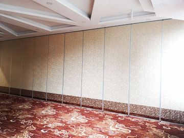 Υγιές πάτωμα χωρισμάτων τοίχων γραφείων μόνωσης στο ανώτατο κρεμώντας σύστημα