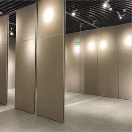 Αίθουσα συνεδριάσεων που διπλώνει εμπορικούς κινητούς τοίχους χωρισμάτων γραφείων ύψους πορτών τους πλήρεις