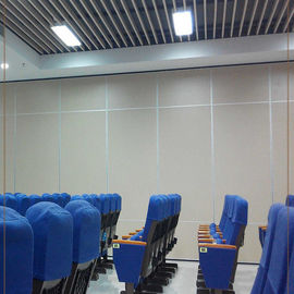 Ακουστικοί λειτουργικοί κινητοί τοίχοι που γλιστρούν διπλώνοντας τα χωρίσματα διαιρετών δωματίων για την αίθουσα συνεδριάσεων