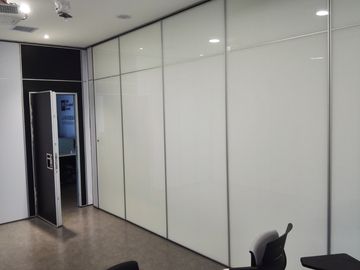 Πλαίσιο αλουμινίου και MDF κινητό γραφείο τοίχων χωρισμάτων πινάκων που διπλώνει το διαιρέτη