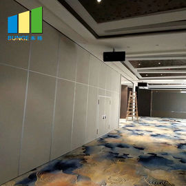 Ύφασμα που διπλώνει τους κινητούς χωρισμάτων τοίχους χωρισμάτων γραφείων γλιστρώντας για το ξενοδοχείο