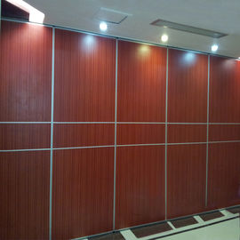 Το δίπλωμα γλίστρησε το εύκολο λειτουργικό γραφείο προσάρμοσε τον κινεζικό τοίχο χωρισμάτων Foshan πλαισίων αλουμινίου 80 ύφους