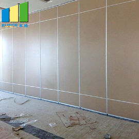 Soundproof γλιστρώντας χωρίσματα χωρισμάτων τοίχων του Ντουμπάι πτυσσόμενα για το συνεδριακό κέντρο