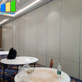 Αλουμίνιο που διπλώνει τους εισελκόμενους ακουστικούς διαιρέτες δωματίων πορτών που διπλώνουν το φορητό τοίχο χωρισμάτων για το ξενοδοχείο