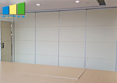 Άσπρο χρώμα που διπλώνει τους γλιστρώντας λειτουργικούς χωρισμάτων διαιρέτες αίθουσας συνδιαλέξεων τοίχων ακουστικούς