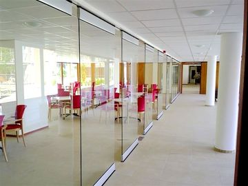 Μετριασμένος διαιρέτης δωματίων χωρισμάτων γυαλιού αργιλίου Soudproof Frameless για το γραφείο