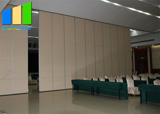 Ηχομονωμένοι πτυσσόμενοι κινητοί τοίχοι χωρισμάτων για την αίθουσα συνεδριάσεων