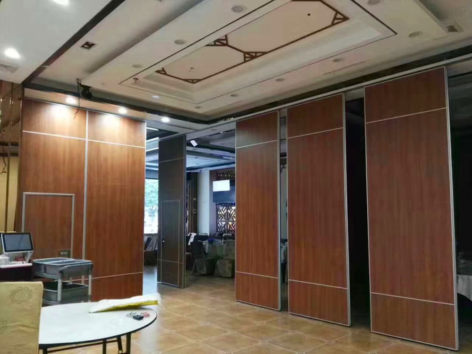 Πυρίμαχοι κινητοί ακουστικοί γλιστρώντας τοίχοι χωρισμάτων για την αίθουσα συνεδριάσεων