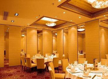 Κινητοί διαιρέτες δωματίων μελαμινών ακουστικοί για το εστιατόριο 6m ύψος