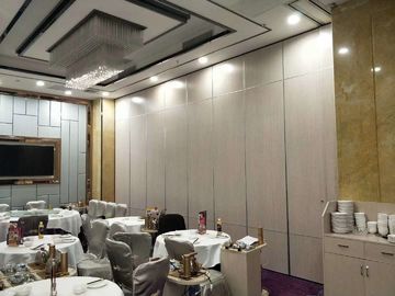 Λειτουργικοί ακουστικοί διαιρέτες δωματίων επιφάνειας μελαμινών για το εστιατόριο/το γλιστρώντας τοίχο χωρισμάτων