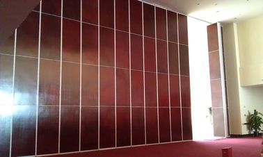 Υγιές ύψος διαιρετών δωματίων τοίχων χωρισμάτων απόδειξης ξενοδοχείων αλουμινίου κινούμενων/4m