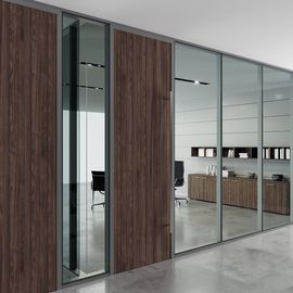 Αίθουσα λειτουργίας που διπλώνει το χώρισμα δωματίων πολυ - φορητοί διπλώνοντας διαιρέτες δωματίων πορτών δωματίων σκοπού