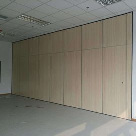 Κινητό ξύλο διακοσμήσεων γραφείων που διπλώνει τους τοίχους χωρισμάτων για την πολυ αίθουσα λειτουργίας