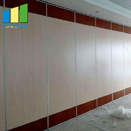 Sound-proofing πτυσσόμενος τοίχος αιθουσών συνδιαλέξεων που γλιστρά διπλώνοντας το χώρισμα με την πόρτα πρόσβασης